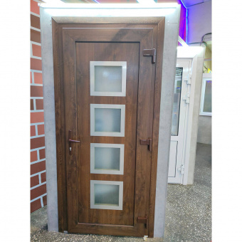 Дверь ПВХ 900х2100 (декоративный сэндвич INOX-010-NB), Орех (Фото интернет-магазина Профиль-Сервис)